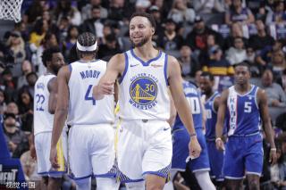 在现代足球 在现代足球