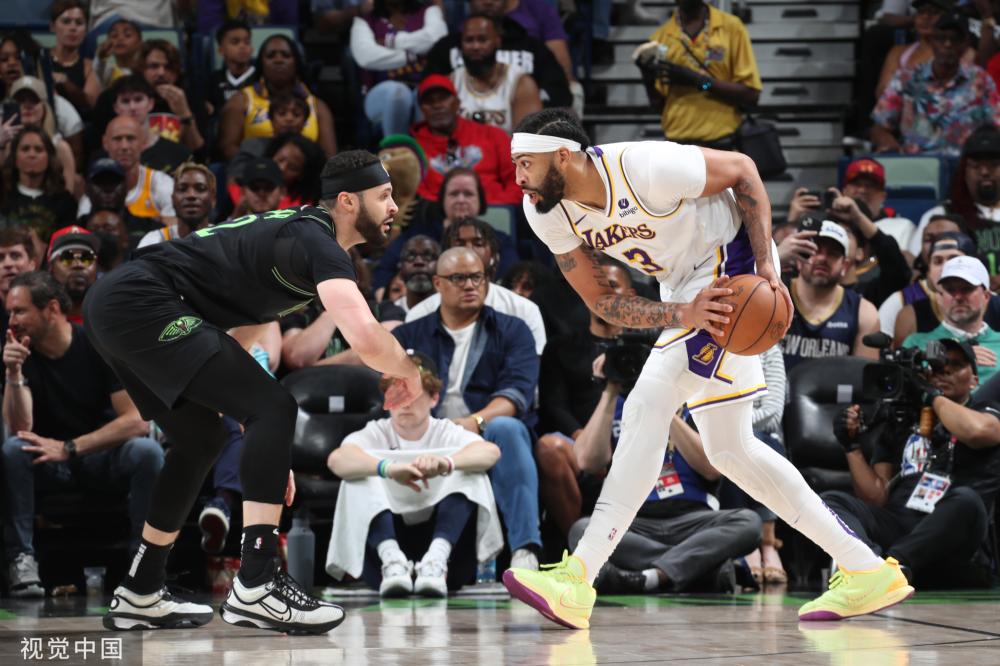 仅展现了他 仅展现了他