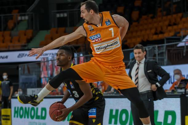 军团盯上阿 军团盯上阿